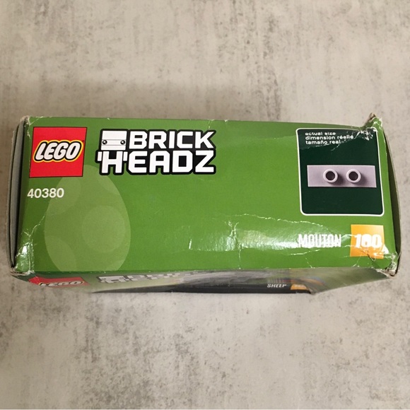 Lego BrickHeadz Sheep Set (#40380) - Picture 5 of 7